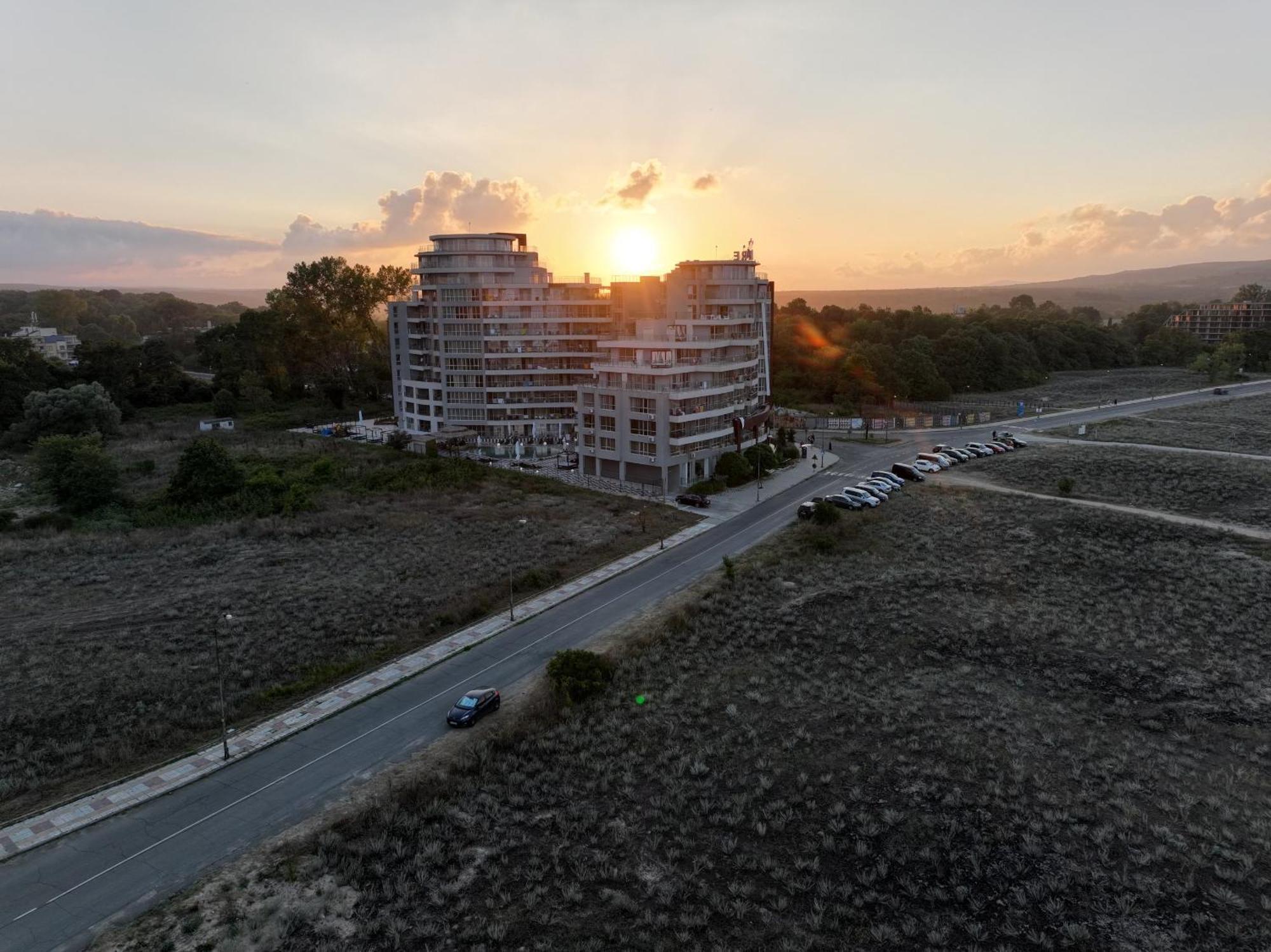 بريمورسكو Allure Beach Resort Aparthotel المظهر الخارجي الصورة