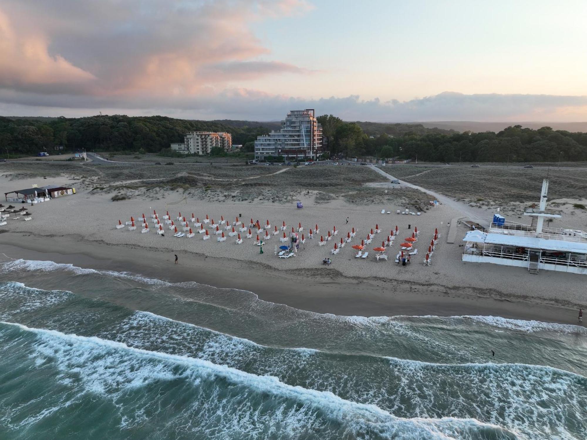 بريمورسكو Allure Beach Resort Aparthotel المظهر الخارجي الصورة