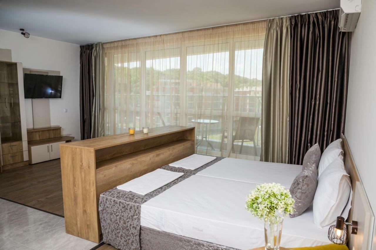 بريمورسكو Allure Beach Resort Aparthotel الغرفة الصورة